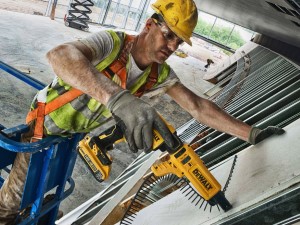 Лента с саморезами DeWALT DFW 3,5*35. По металлу. 1000 шт. Германия.