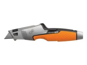 Нож малярный со сменным лезвием CarbonMax  FISKARS